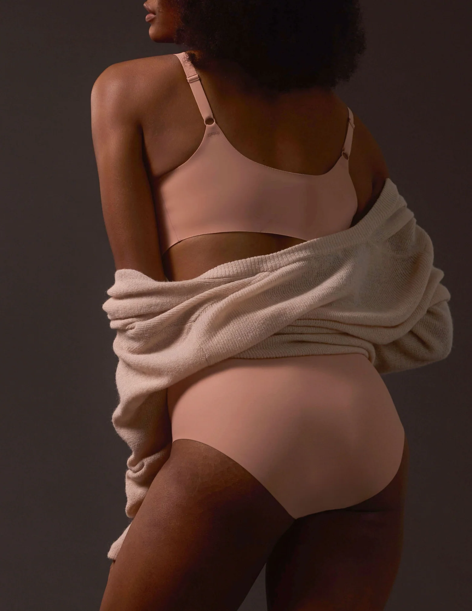 High-Waisted Retro Bikini - Image 9